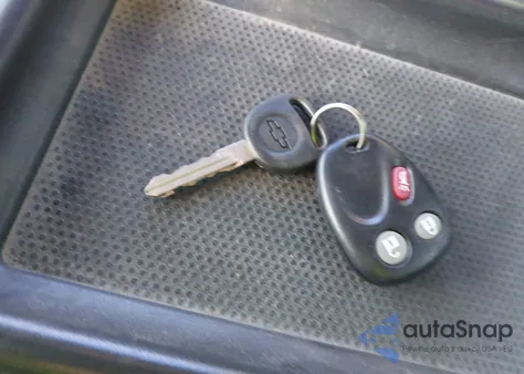 2005 Chevrolet Silverado 1500 Z71 from USA, damaged, VIN 1GCEK19B35Z111056